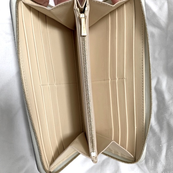 Celine large long grained calfskin wallet - Picture 5 of 11